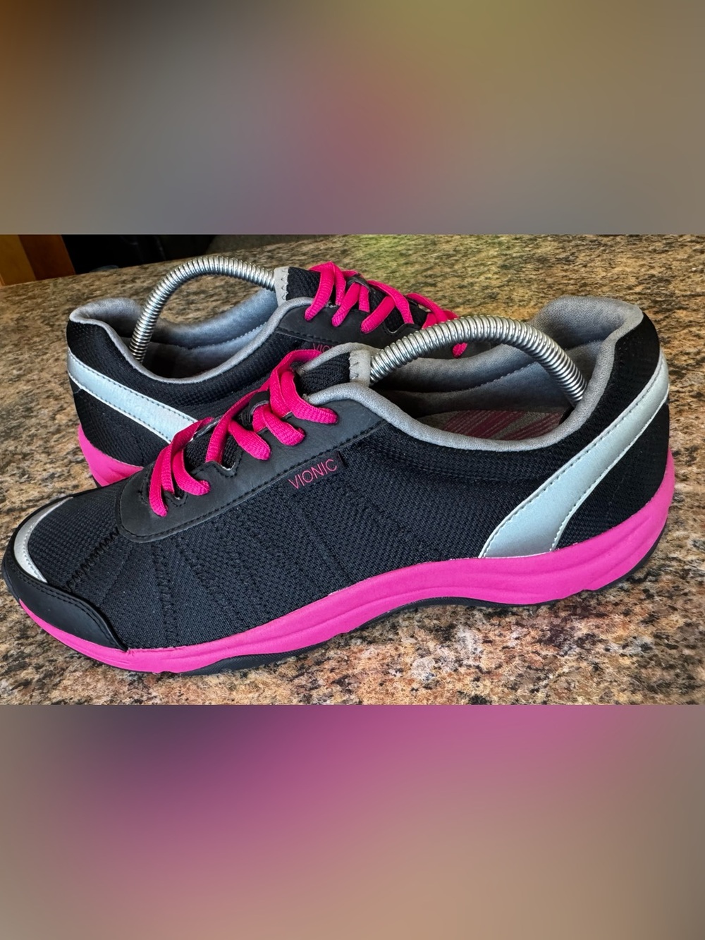 Vionic Alliance Sneakers Black Pink Orthotic Walking Shoes Womens Size 10 WIDE
